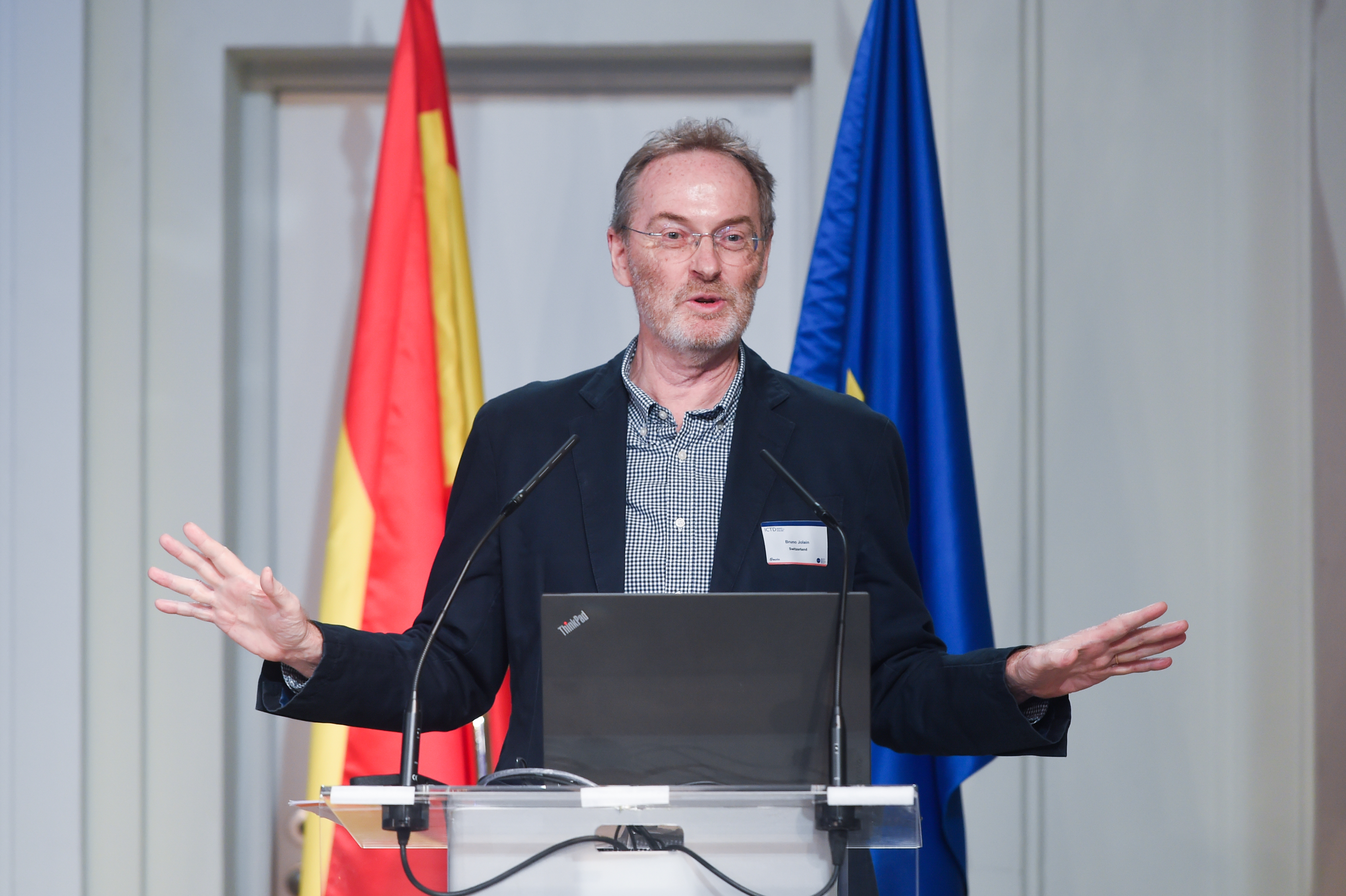 Bruno Jolain speaking