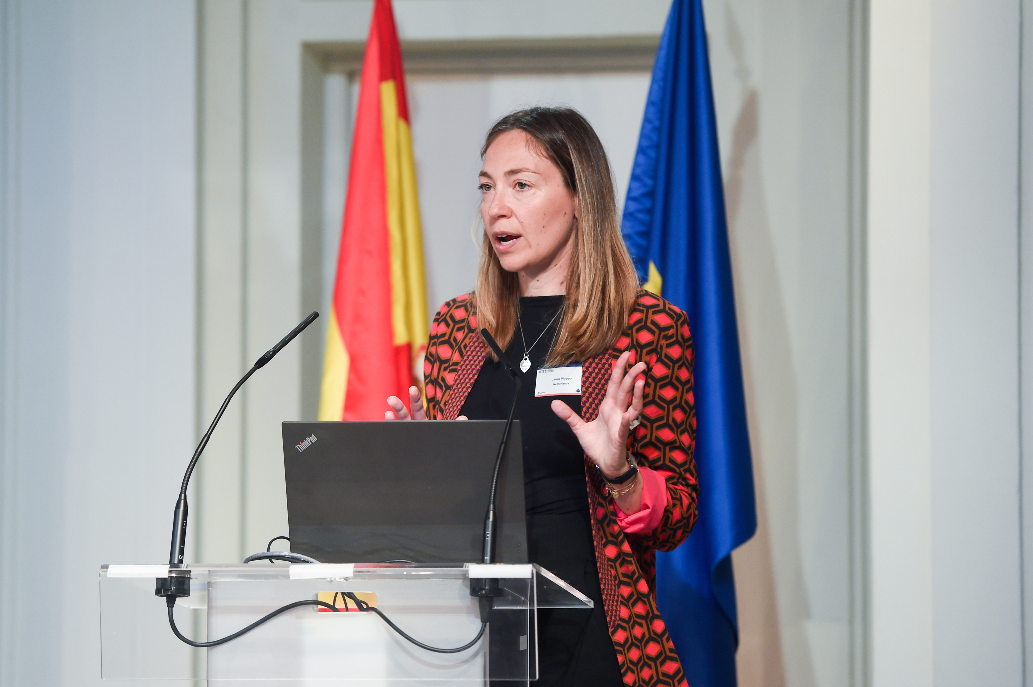 Laura Pioppo speaking