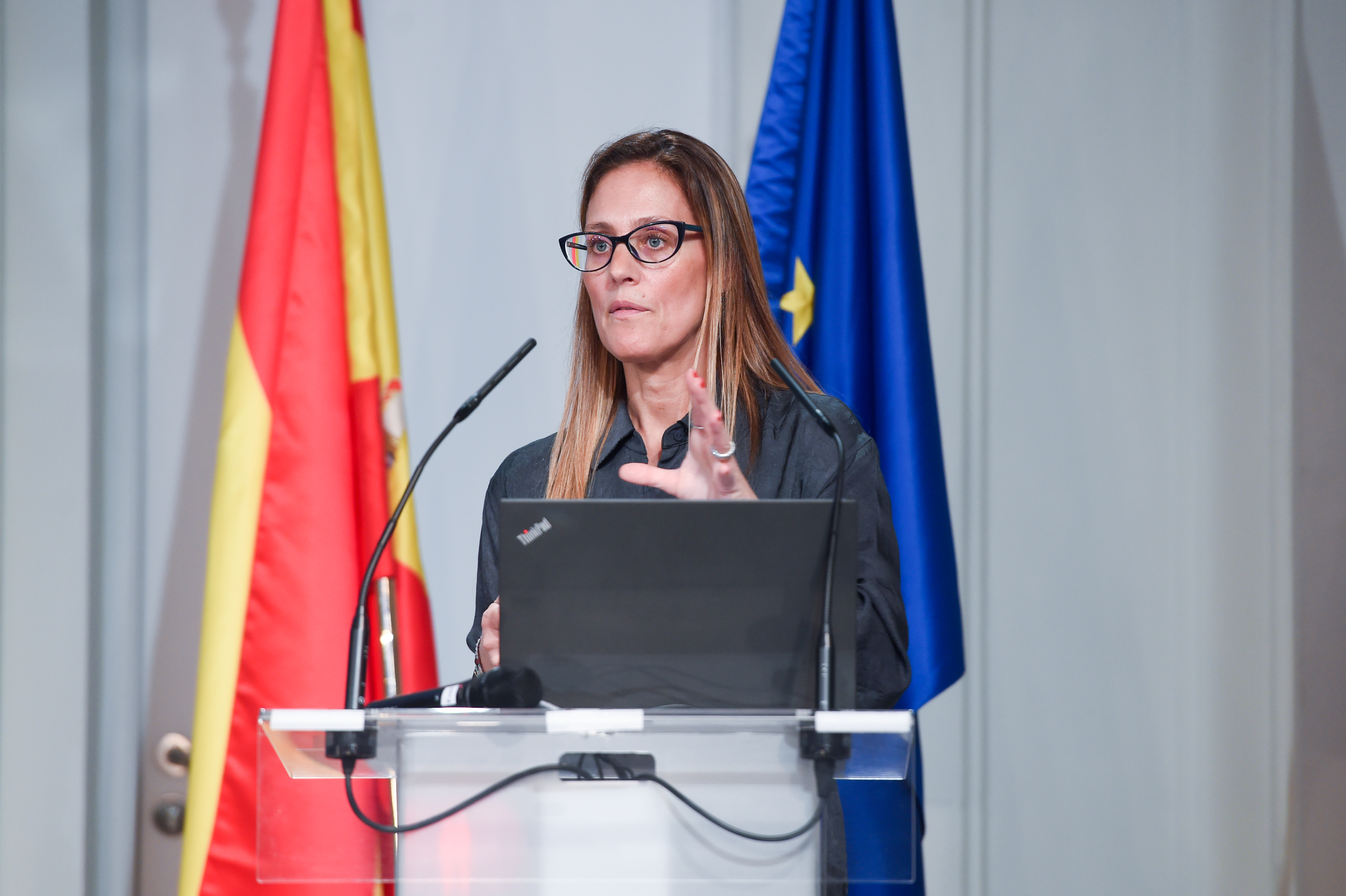 Raquel Gabarro speaking